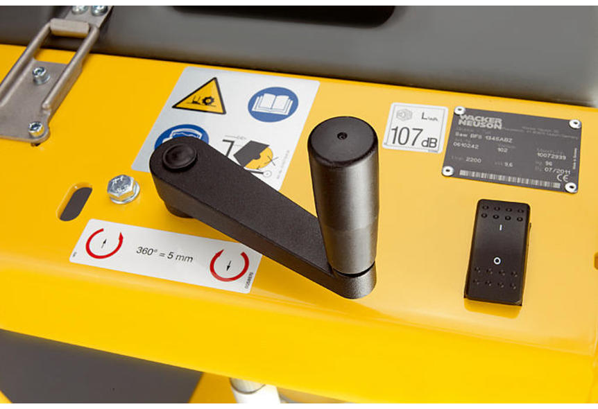 Швонарезчик Wacker Neuson BFS 735 A